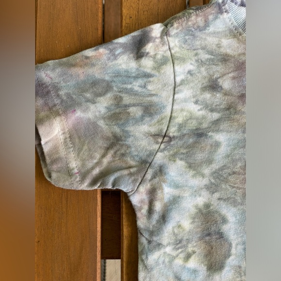 Sea Meets Sand: One of a Kind Ice Dyed Toddler Tee sz 2T Blue/Green/Brown/Purple - Picture 5 of 10